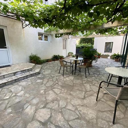 Guesthouse Tri Palme Bečići Kültér fotó