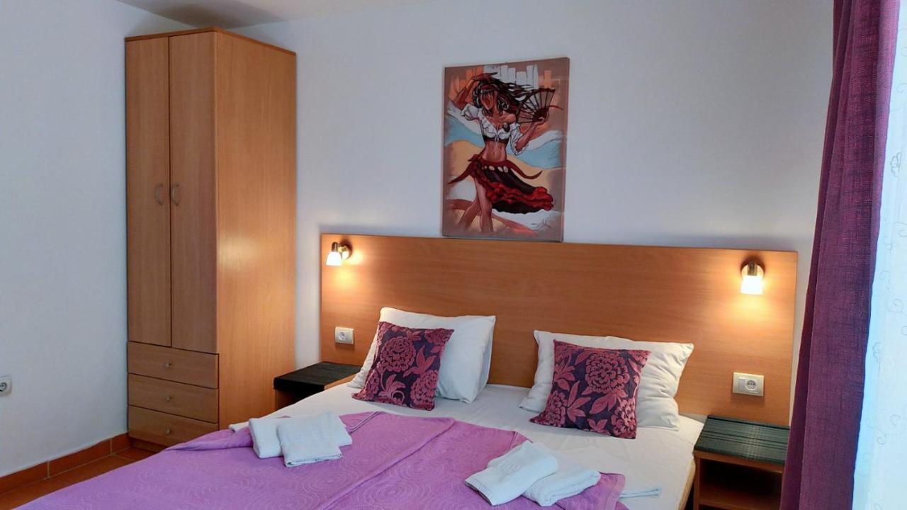 Guesthouse Tri Palme Bečići Kültér fotó