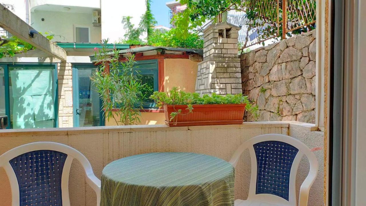 Guesthouse Tri Palme Bečići Kültér fotó