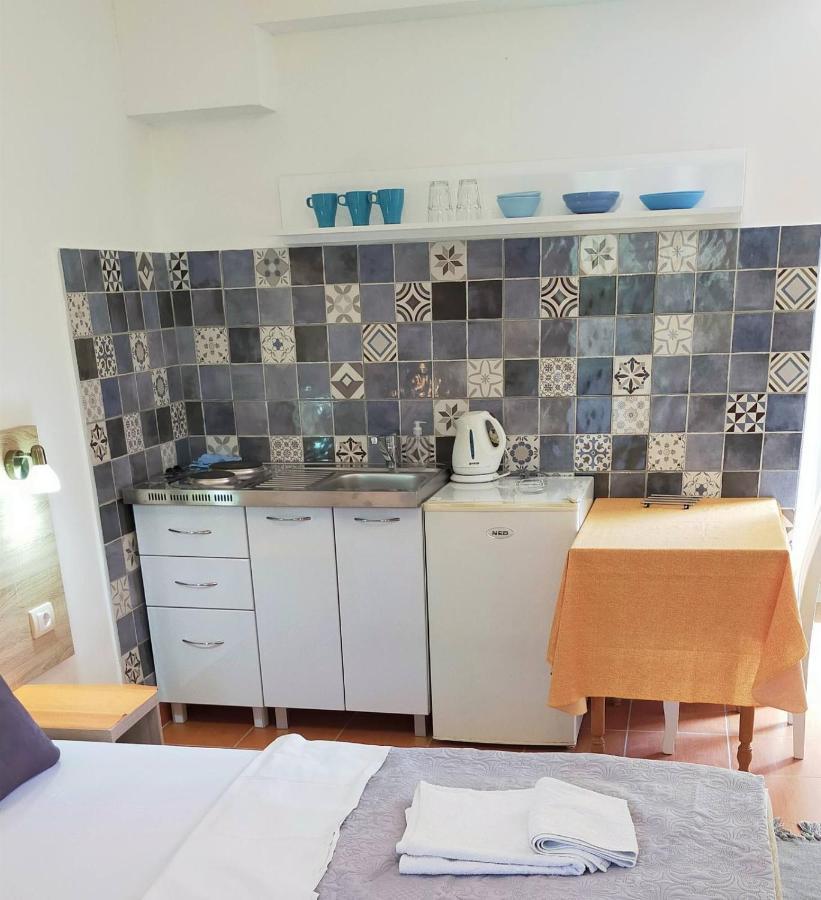 Guesthouse Tri Palme Bečići Kültér fotó