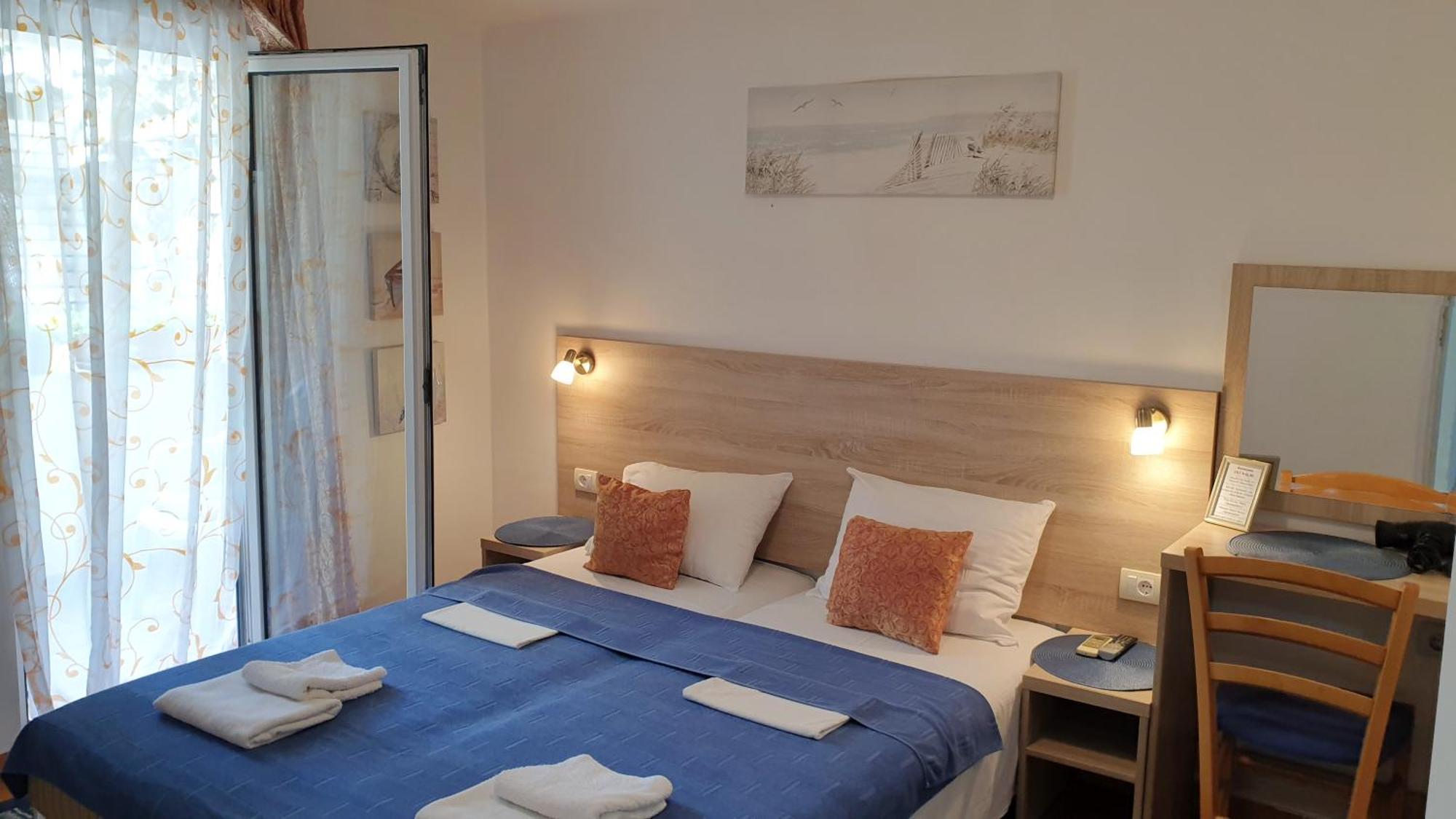 Guesthouse Tri Palme Bečići Kültér fotó