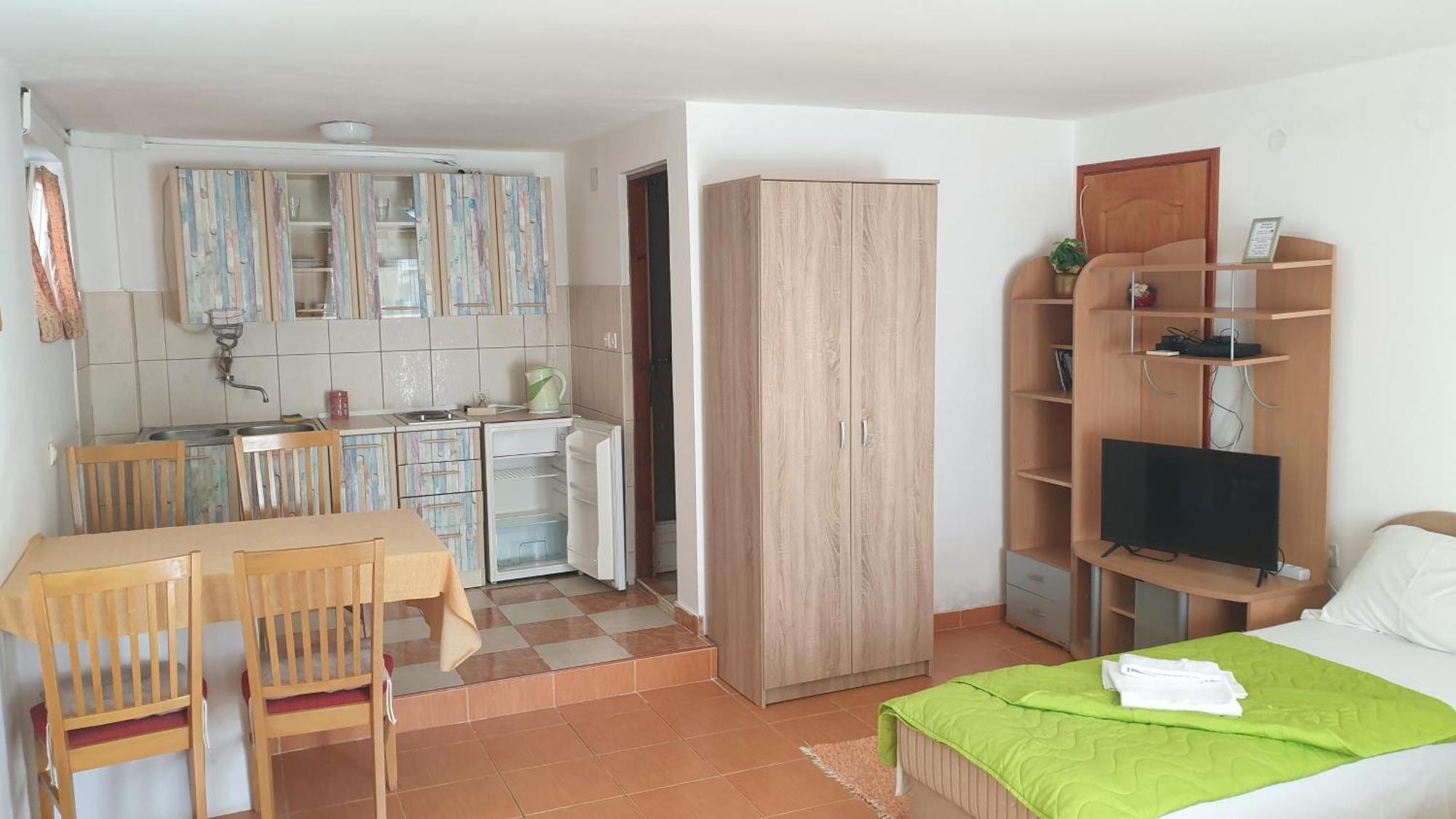 Guesthouse Tri Palme Bečići Kültér fotó