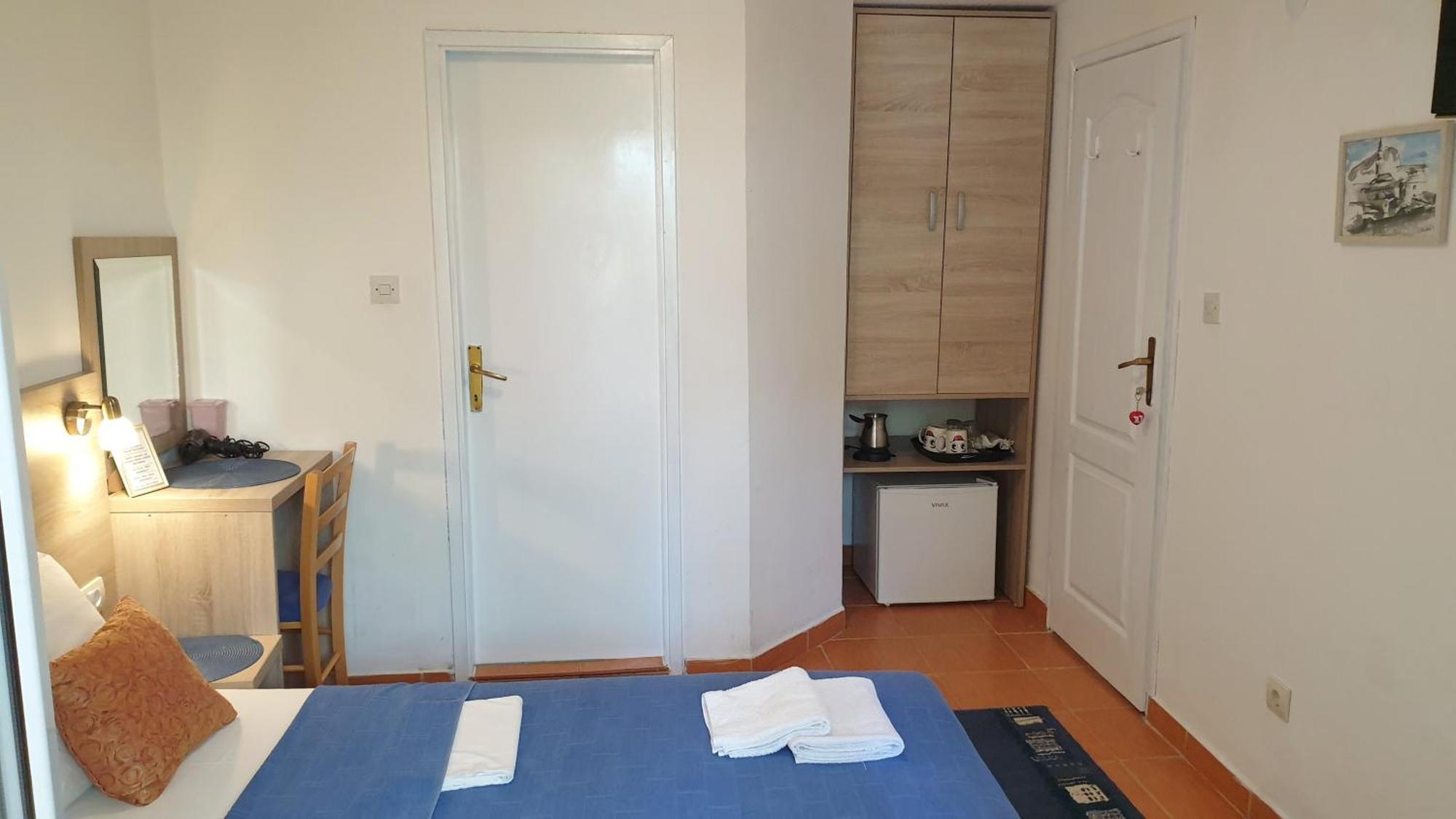 Guesthouse Tri Palme Bečići Kültér fotó