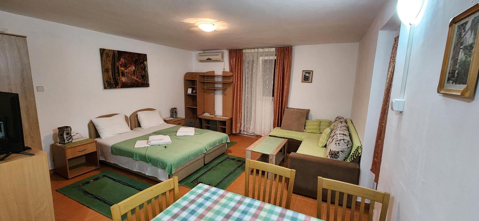 Guesthouse Tri Palme Bečići Kültér fotó