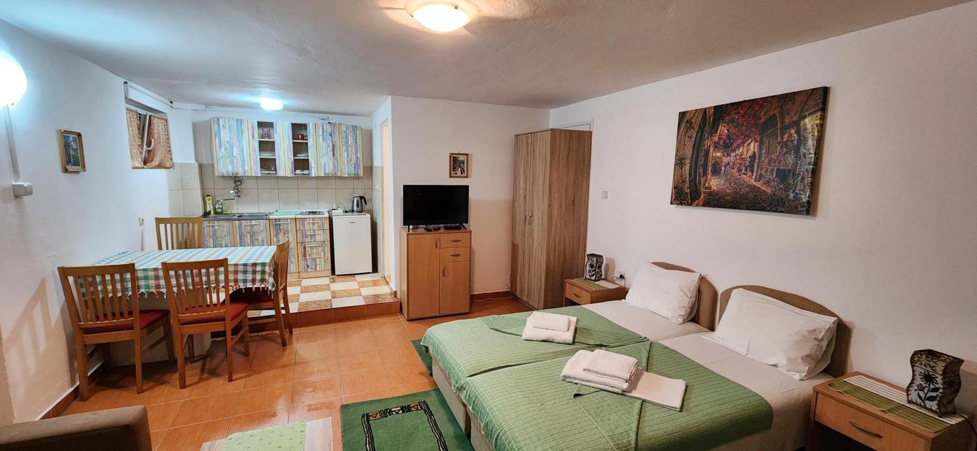 Guesthouse Tri Palme Bečići Kültér fotó