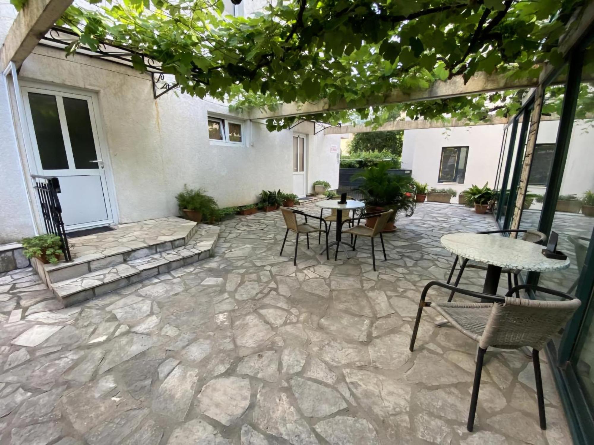Guesthouse Tri Palme Bečići Kültér fotó